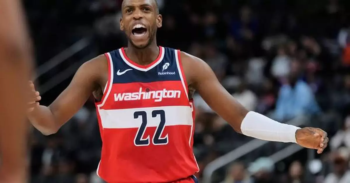 Wizards' Khris Middleton gets huge ovations as he plays at Milwaukee for 1st time since trade