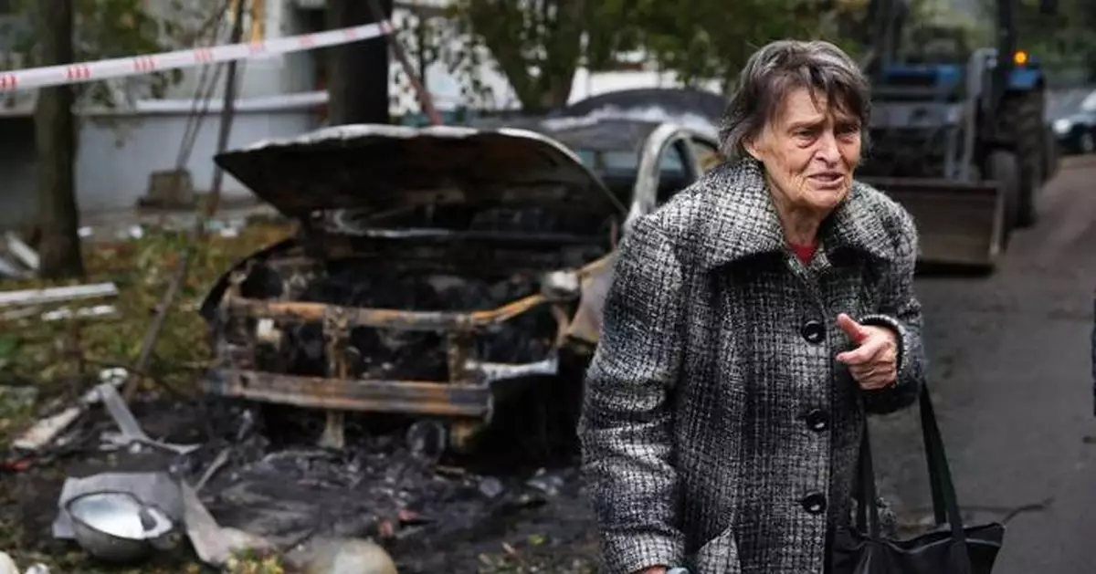 At least 5 people are killed in a large-scale Russian attack on Ukraine