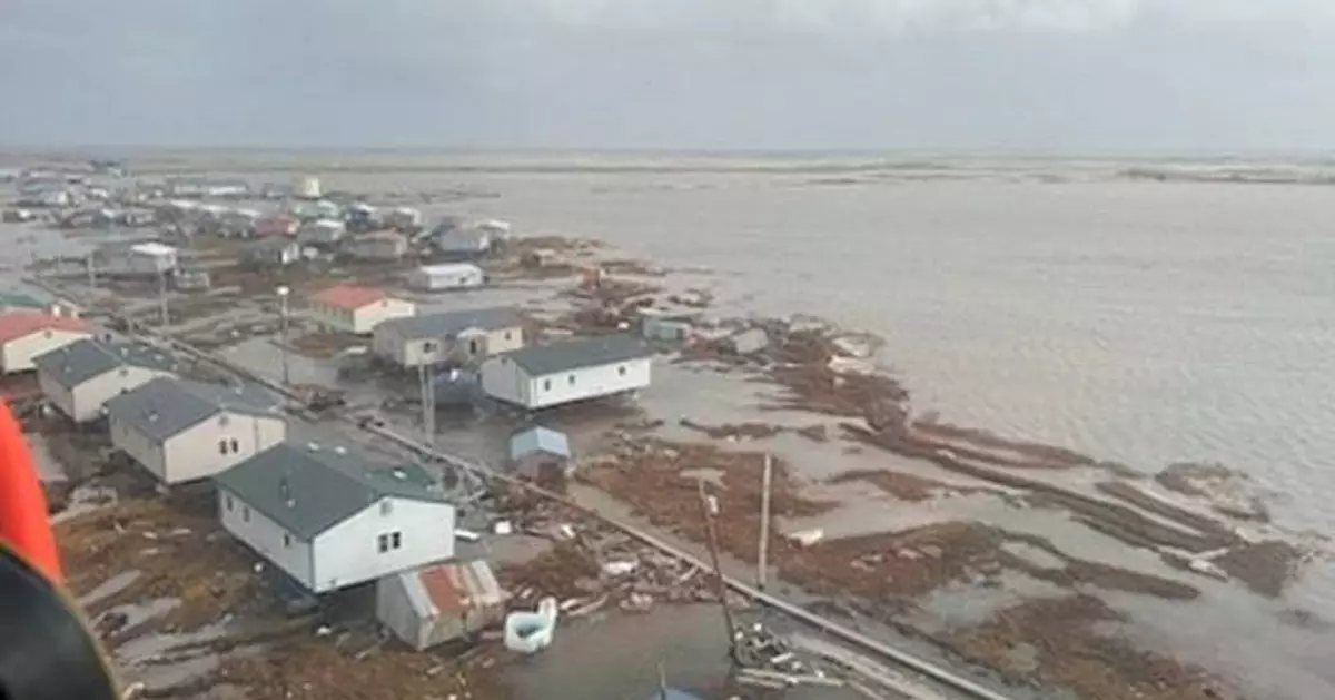 Alaska airlifting hundreds from storm-devastated coastal villages