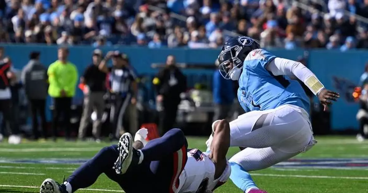 Titans' woes continue with new coach and another loss, this time to Vrabel, Patriots