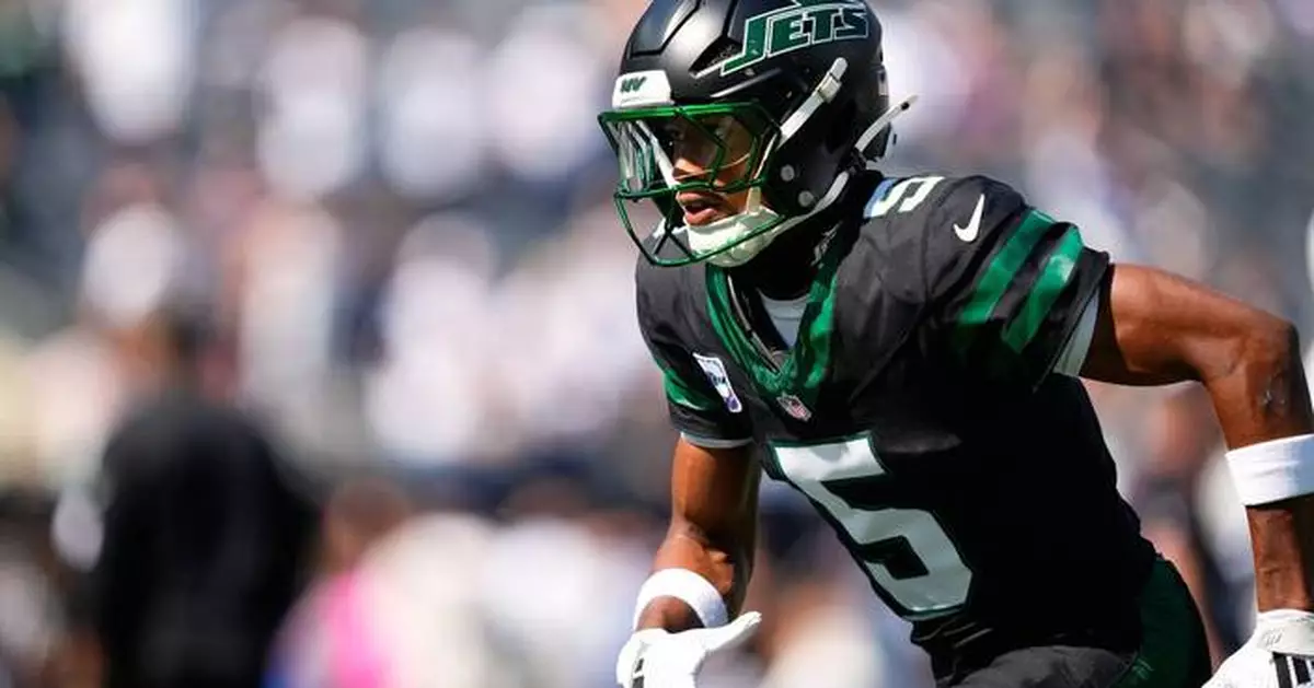 Jets' Garrett Wilson sidelined against Panthers with knee injury, misses first NFL game