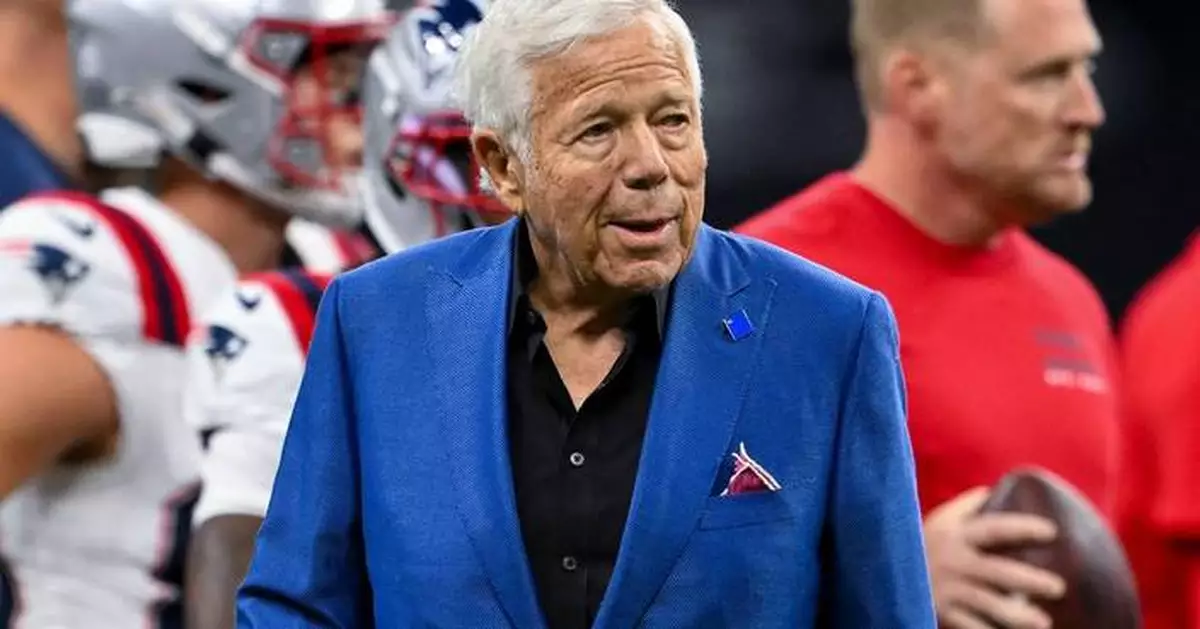 Robert Kraft and Ralph Hay are among 21 contributors advancing for the Pro Football Hall of Fame