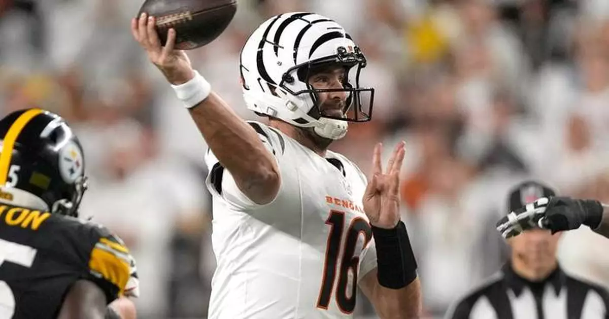 Steelers can't slow Flacco, Bengals' rushing attack