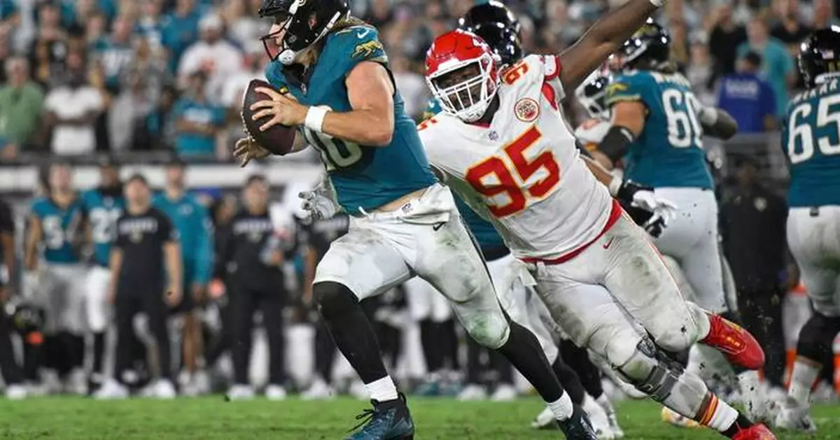 Mistake-prone Chiefs blame themselves for crushing loss at Jaguars