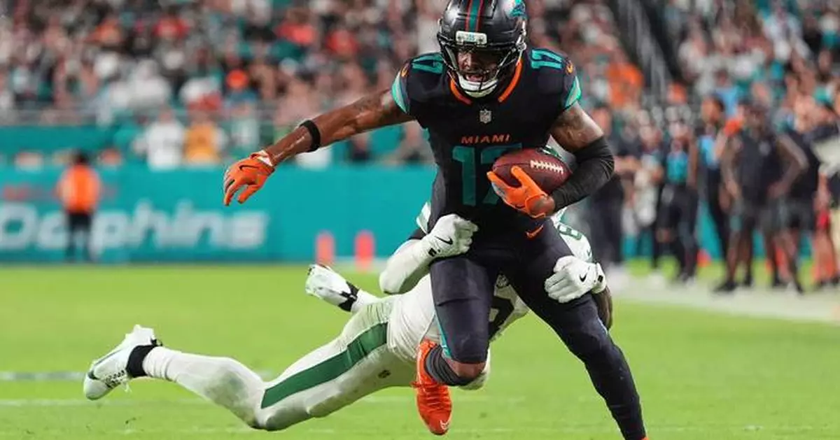 Dolphins confident in Jaylen Waddle as No. 1 receiver after Tyreek Hill's injury