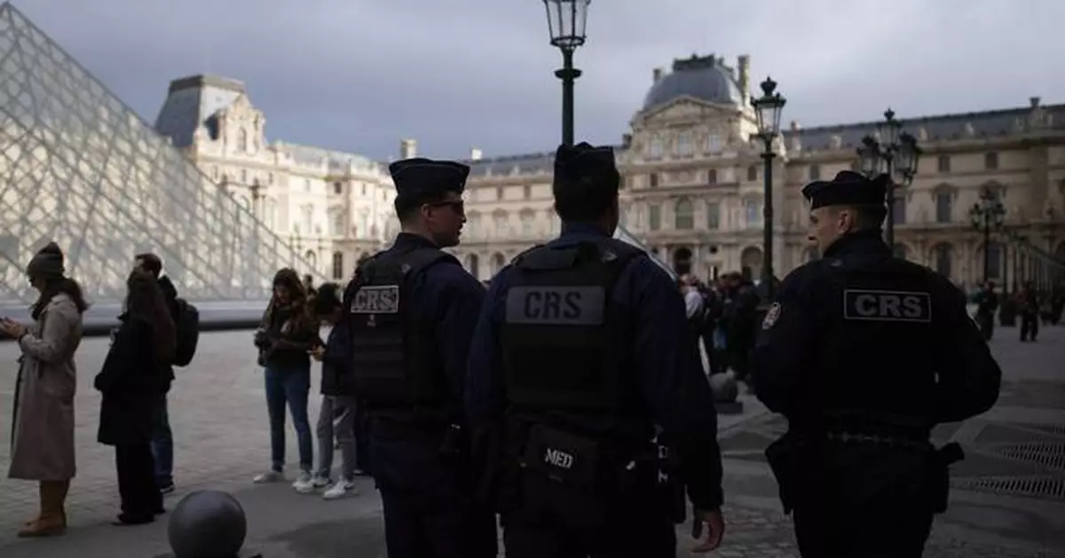 Paris prosecutor says 2 suspects in the Louvre jewel heist acknowledge their involvement