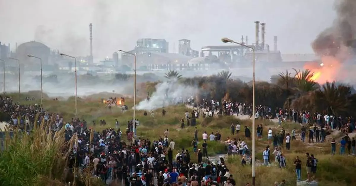 Violence erupts during anti-pollution protest as anger boils in Tunisia’s phosphate belt