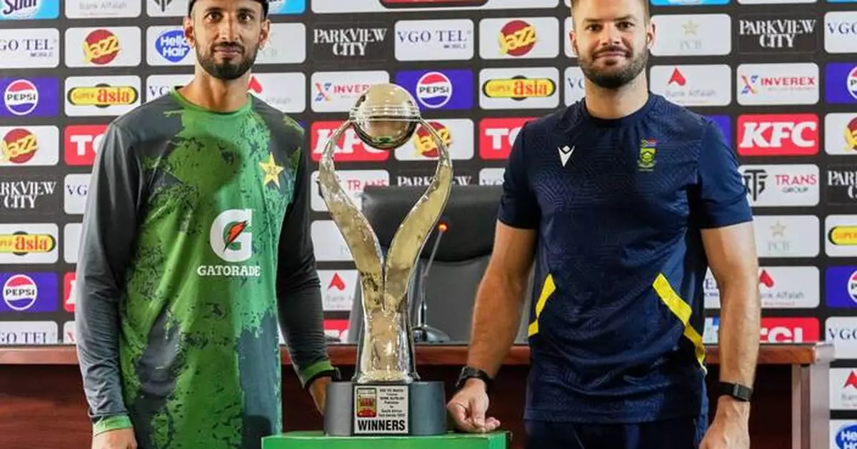 World champion South Africa faces spin test in Pakistan for 2-test series