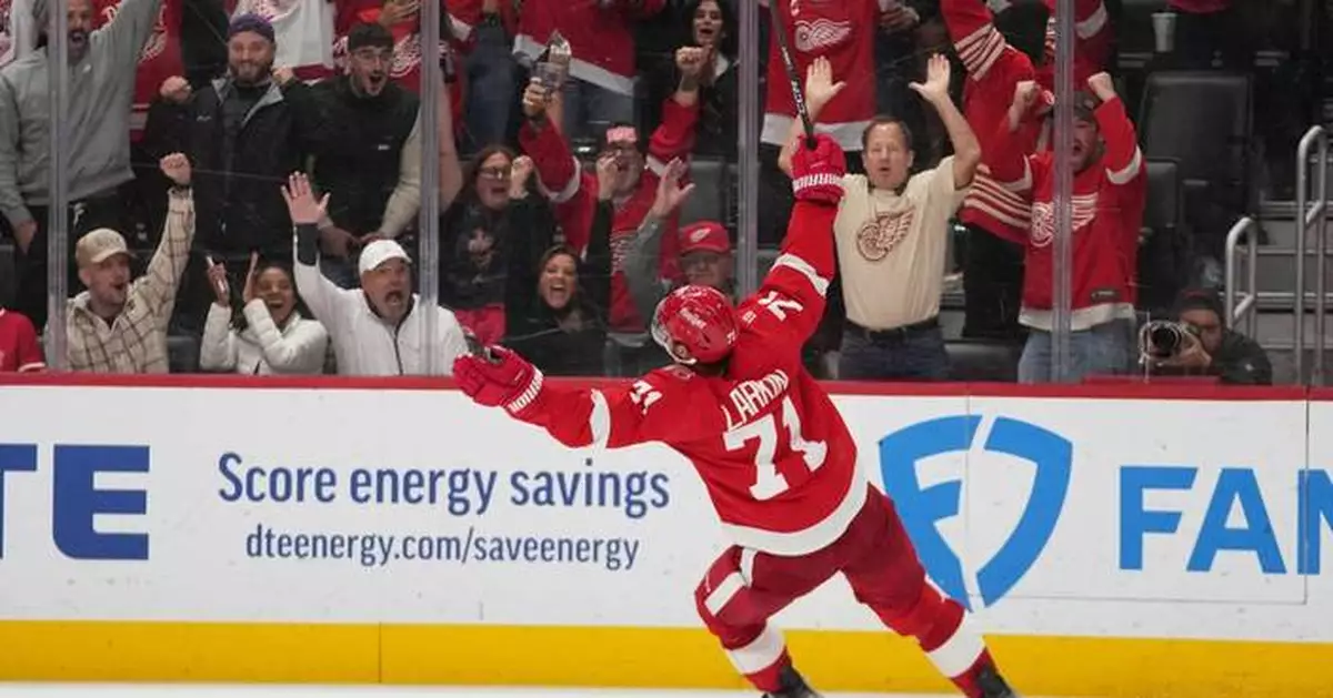 Larkin's overtime goal lifts Red Wings past Lightning, 2-1