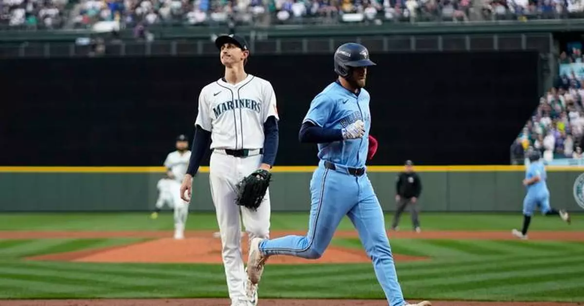 Mariners give up 18 hits, including 5 homers, as Blue Jays swing early in count to close in ALCS