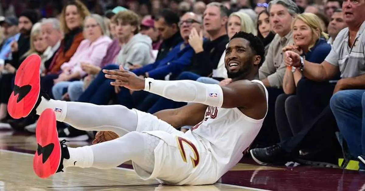 Mitchell scores 24, Mobley goes perfect at free throw line as Cavaliers edge Bucks 118-113