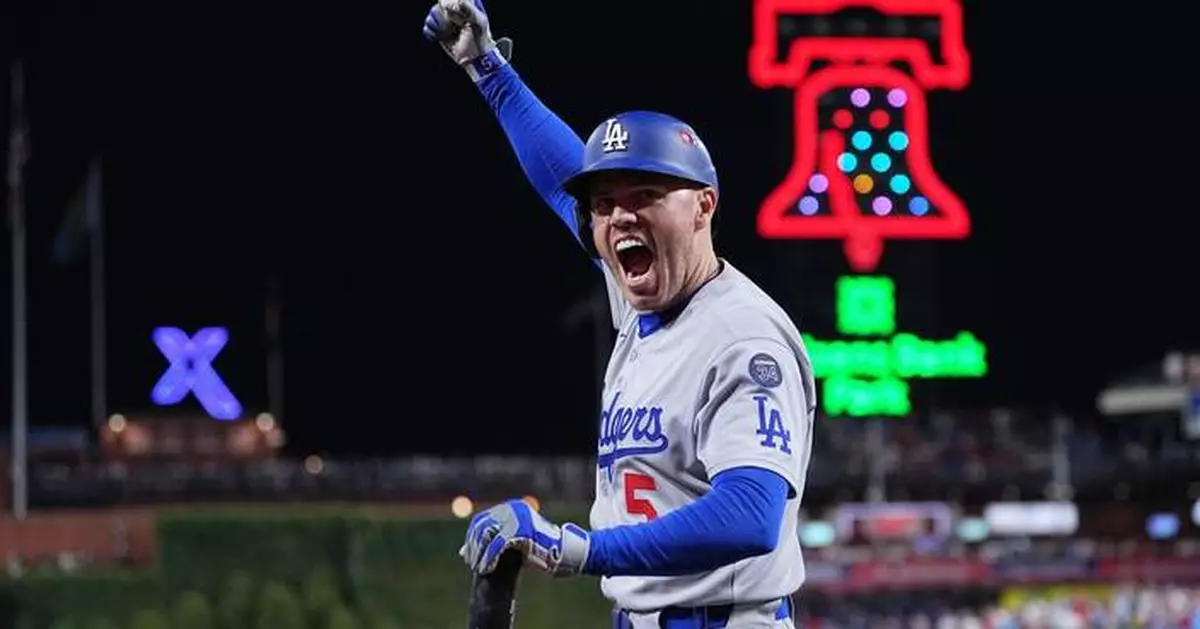 Hernández's homer lifts Ohtani and the Dodgers over the Phillies 5-3 in NL Division Series opener