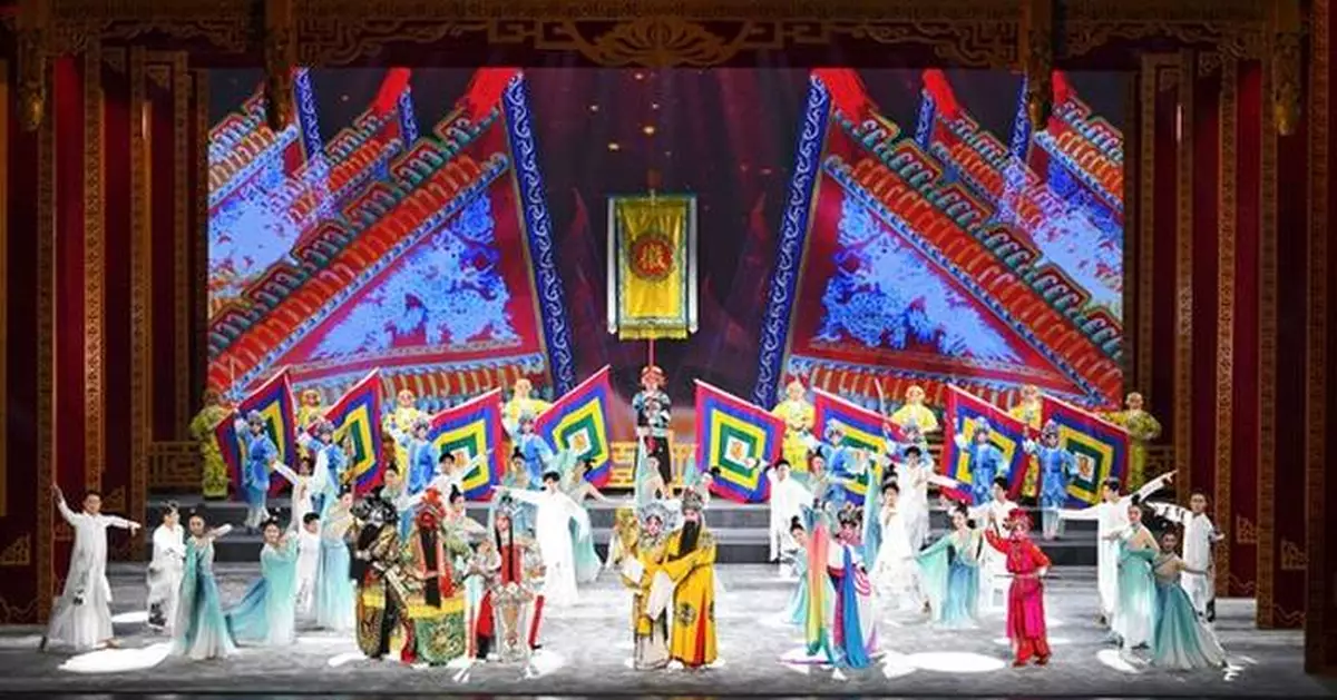 Hefei Hosts "Operas Gathering in Anhui • Stars Shining in Hefei," Showcasing Masters of Traditional Chinese Theater