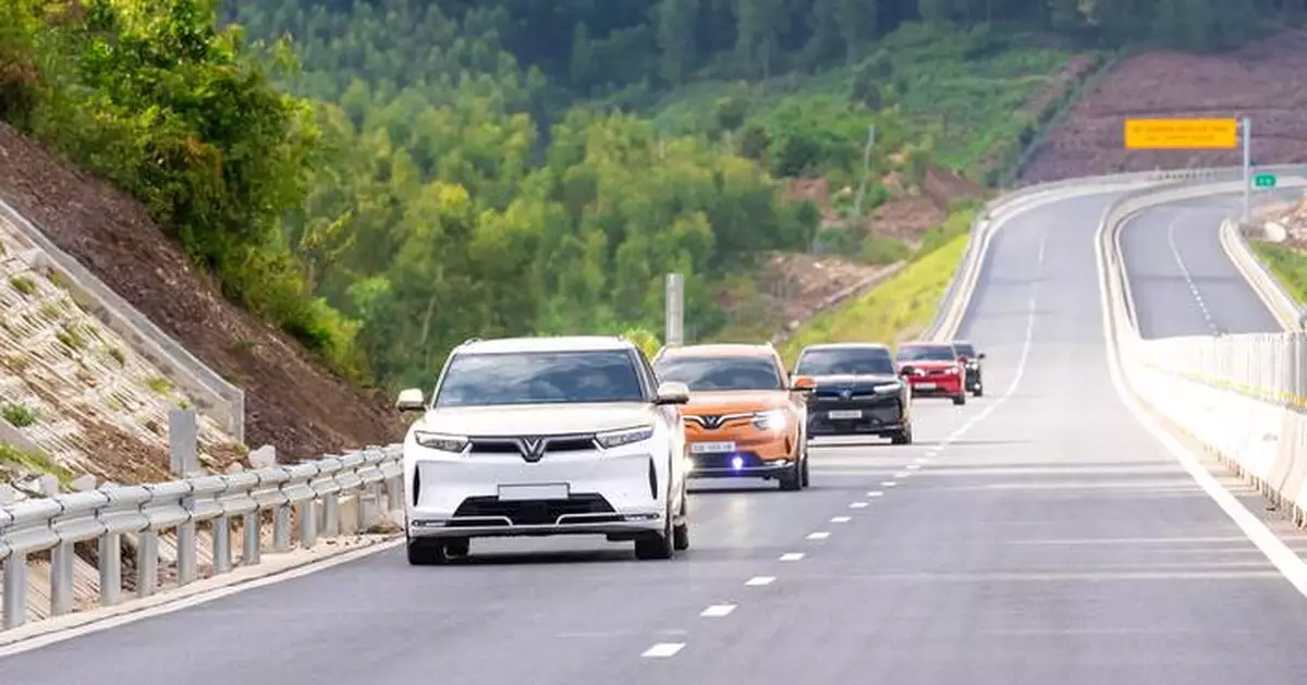 VinFast sets national record, surpasses 100,000 vehicles sold in just three quarters