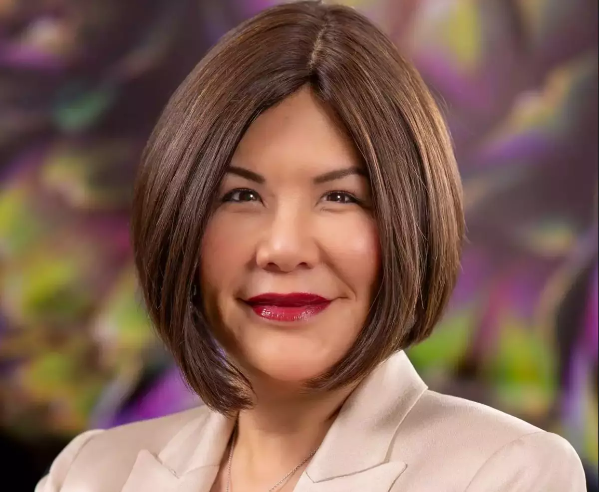 Sandra Sanderson of Empire Company Limited/Sobeys Inc. and Catherine Roche at BMO Named Top Winners at 2025 CMA Awards