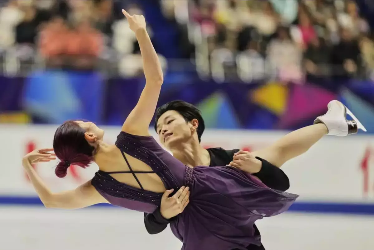 Dominant Sakamoto defends title in final NHK Trophy, books spot in Grand Prix Final