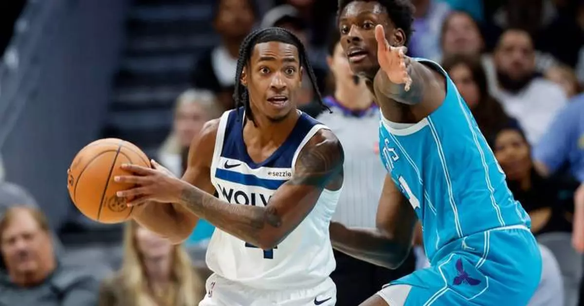 Randle scores 30 as Timberwolves beat Hornets