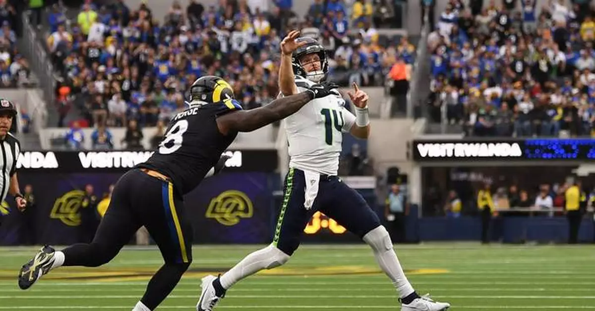 Seahawks find fault in more than Darnold's 4 interceptions in close loss to the Rams
