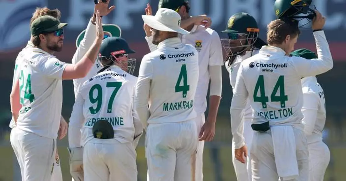 South Africa clinches first test series win in India since 2000