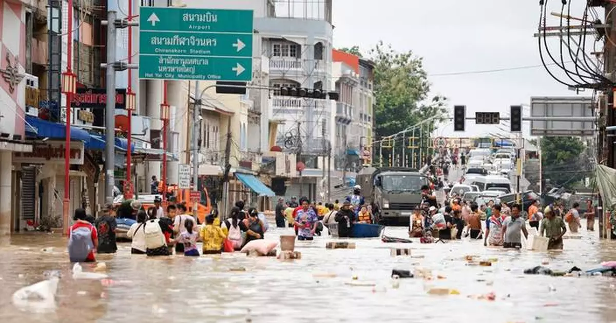 Floodwaters are subsiding in southern Thailand as deaths exceed 80