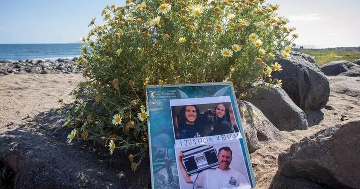 Mexican woman gets 20 years for robbery with violence in surfers' killings