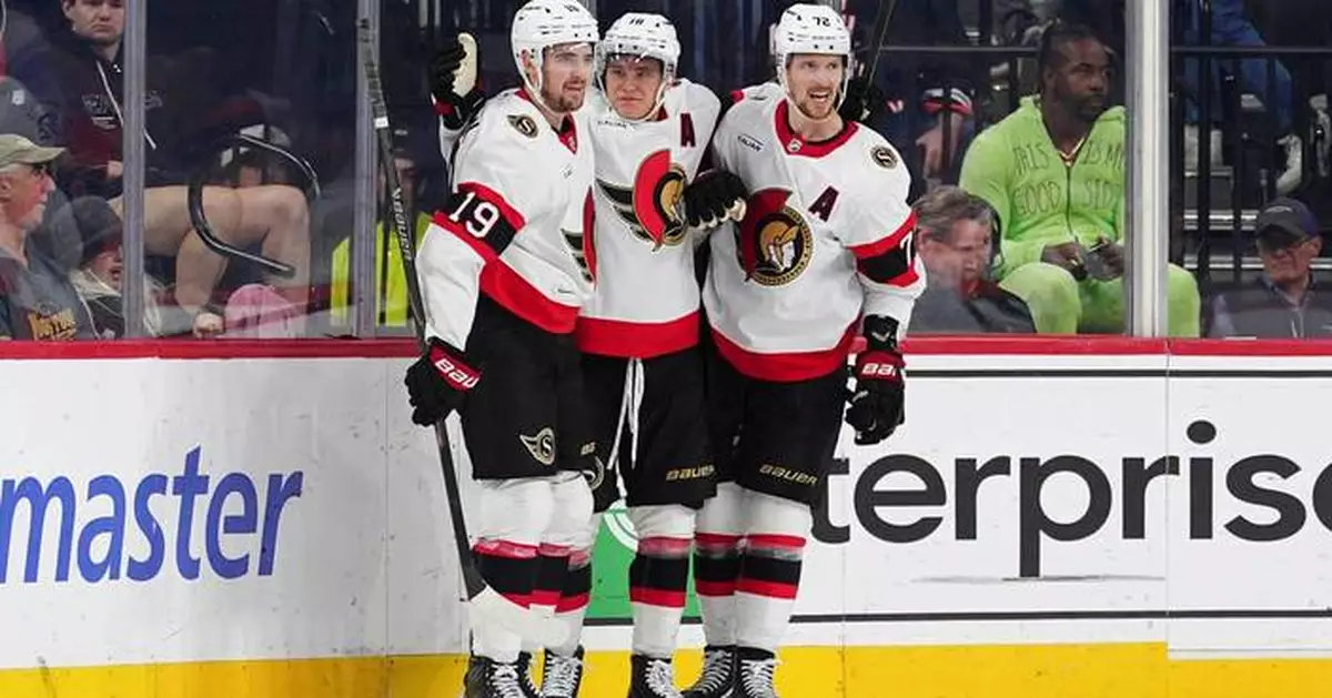 Tim Stutzle scores in overtime to give the Senators a 3-2 win over the Flyers