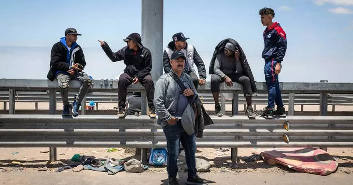 Peru to declare a state of emergency as migrants leaving Chile trigger backlash