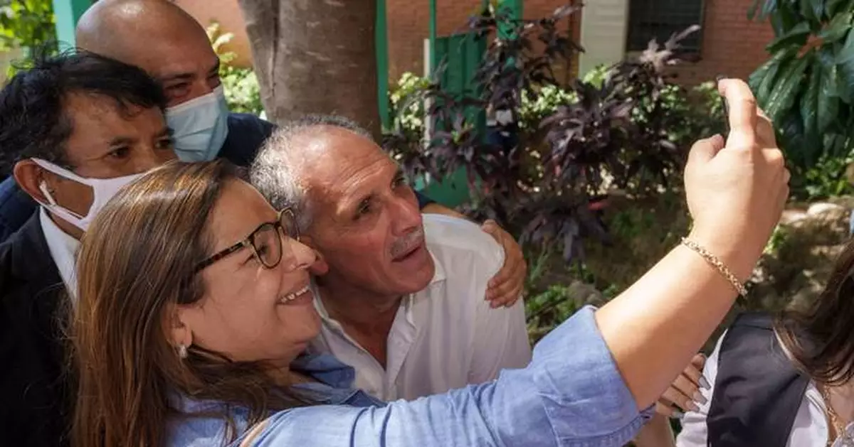 Vote count under way in Honduras to elect new president in a close race after Trump’s intervention