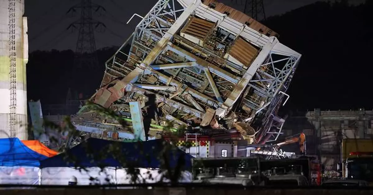 Collapse at retired South Korean power plant leaves at least 3 dead, 2 others presumed dead