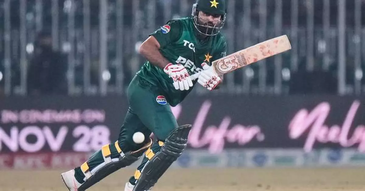 Pakistan beats spirited Zimbabwe in opening game of T20 tri-series