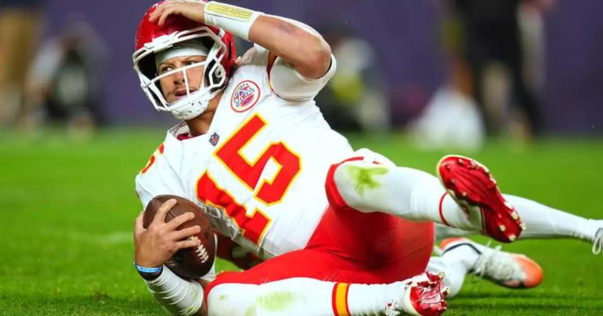 Chiefs went from 17-game win streak to 0-5 in close games. What happened?