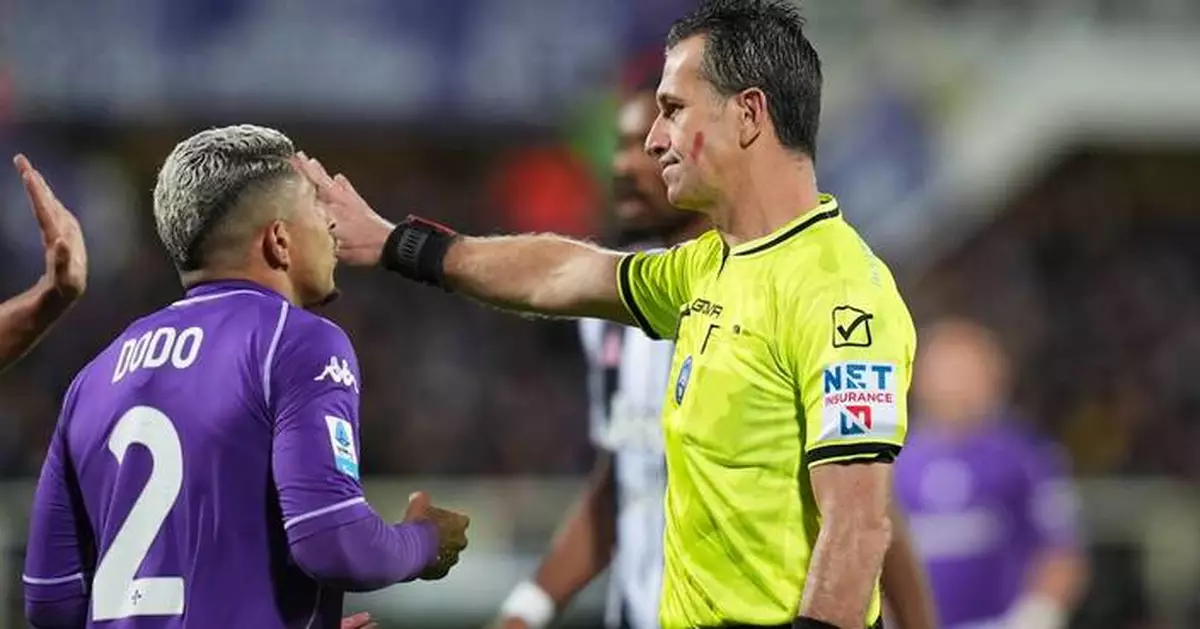 Juventus match halted as Fiorentina fans hurl racist chants at Vlahovic