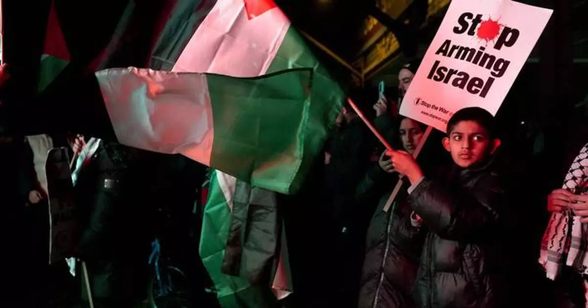 UK police arrest 10 around a soccer match between Aston Villa and Israeli club Maccabi Tel Aviv