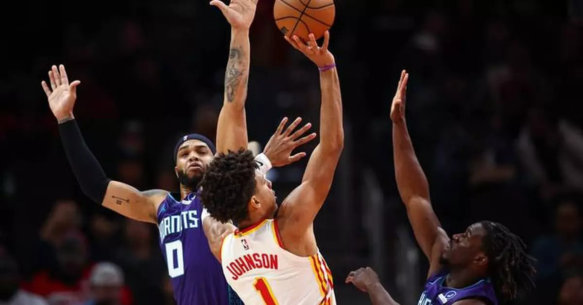 Jalen Johnson scores 28 and lifts Hawks over Hornets 113-110