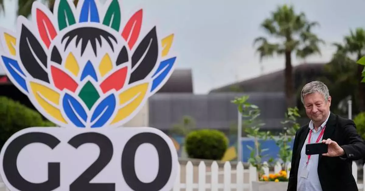 Leaders adopt a declaration at the start of South Africa's G20 summit despite US opposition
