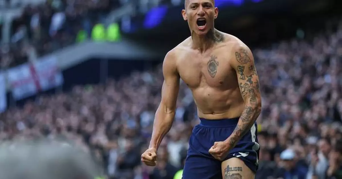 Arsenal winning runs ends after conceding late goal to draw 2-2 with Sunderland in Premier League