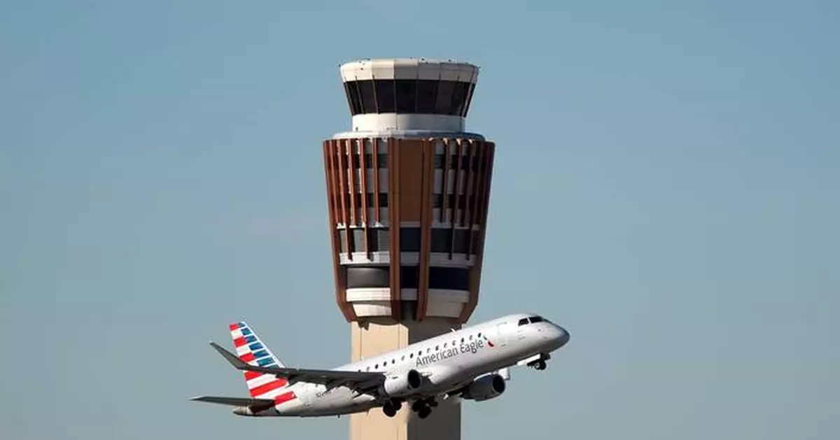 US airlines' daily cancellations exceed 2,700 as shutdown impact extends