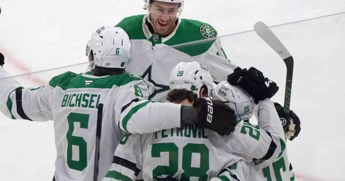 Robertson scores twice, Stars beat Canadiens 7-0 for fourth straight win
