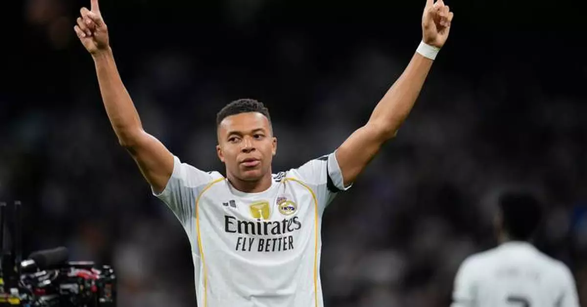 Kylian Mbappe scores two more as Real Madrid beats Valencia 4-0, Villarreal up to second