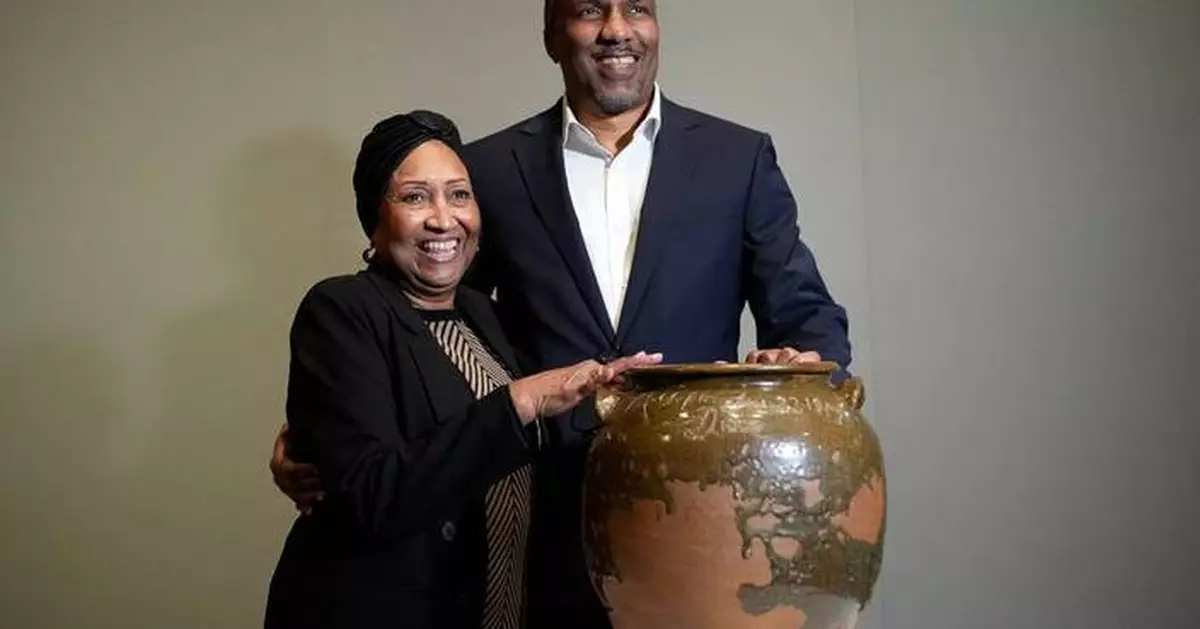 Descendants obtain works of enslaved potter in landmark restitution deal