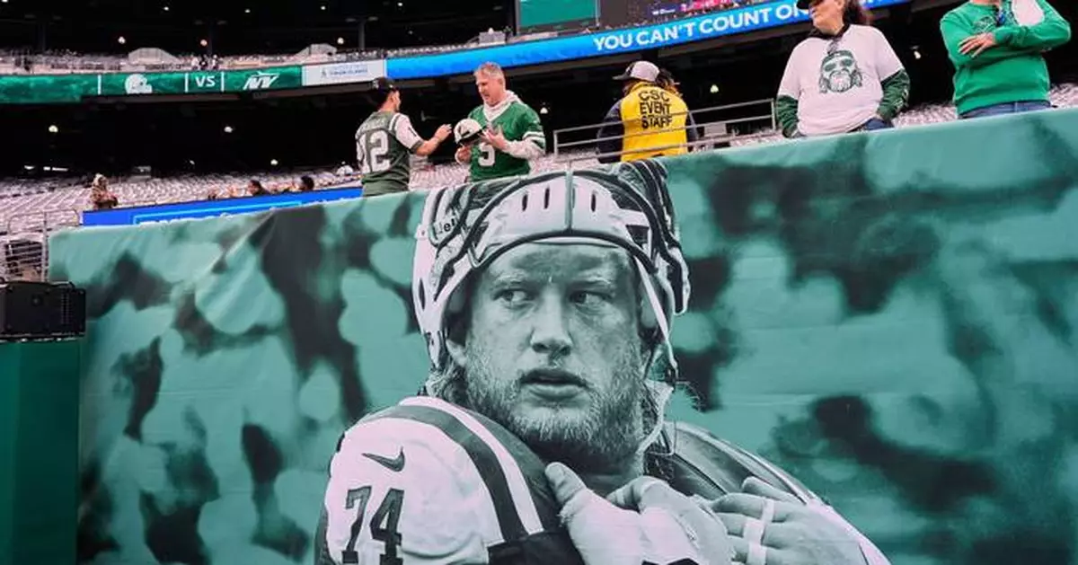 Jets honor late Nick Mangold with tribute before game against Browns