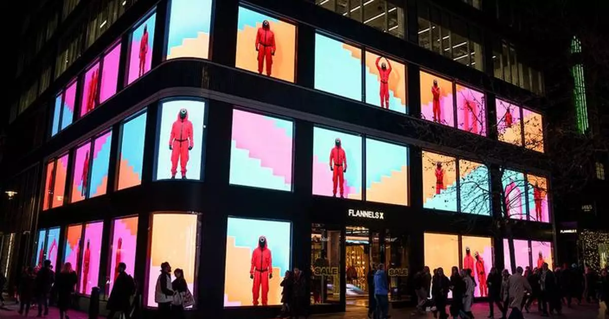 Multiply Media Group Acquires 100% of London Lites, Accelerating Expansion in the UK