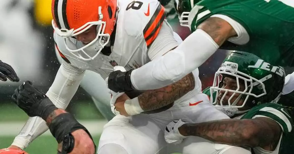 Browns sticking with Dillon Gabriel over Shedeur Sanders at quarterback after loss to Jets
