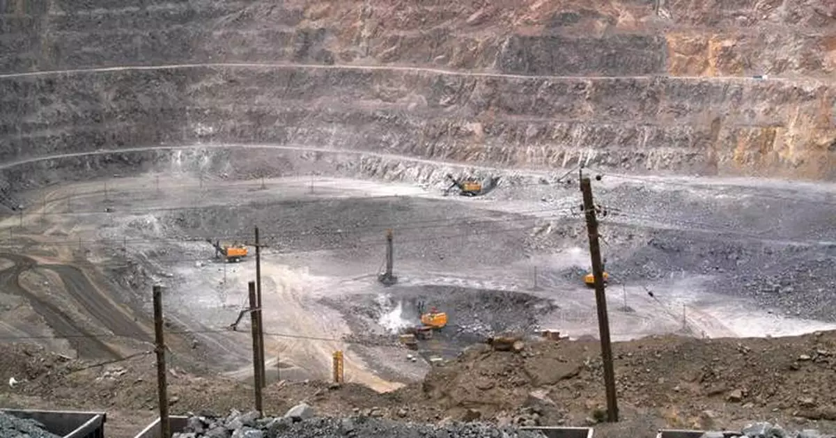 US has warned others to avoid loans from Chinese state banks. But it's the biggest recipient of all