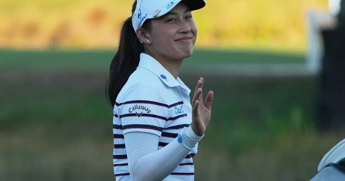 Jeeno Thitikul pulls away and leads Nelly Korda by 6 in LPGA finale