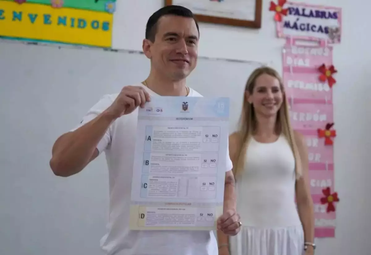 Ecuadorian voters reject proposals to host foreign military bases and rewrite the constitution