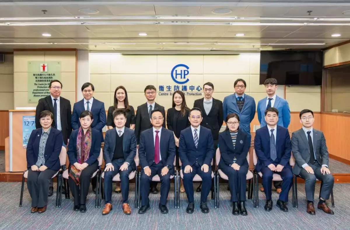 Dr. Lam and CDC Chief Discuss Hong Kong's Disease Control Efforts and Strengthening Public Health Collaboration