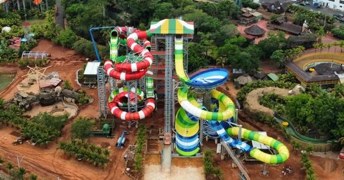 Water Parks, Surf, and Tech: WhiteWater Showcases Global Momentum at IAAPA Expo 2025