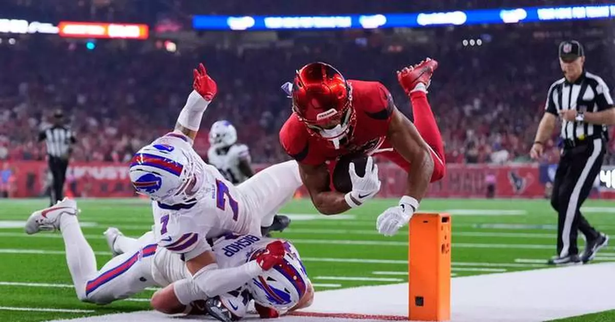 As the Texans chase a division title, the Chiefs are simply trying to stay in the playoff hunt