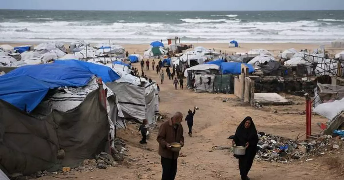Winter rain floods Gaza camps as Netanyahu heads for US meeting